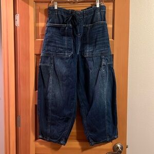 Free people we the free silverton puddle barrel jeans. Size medium.